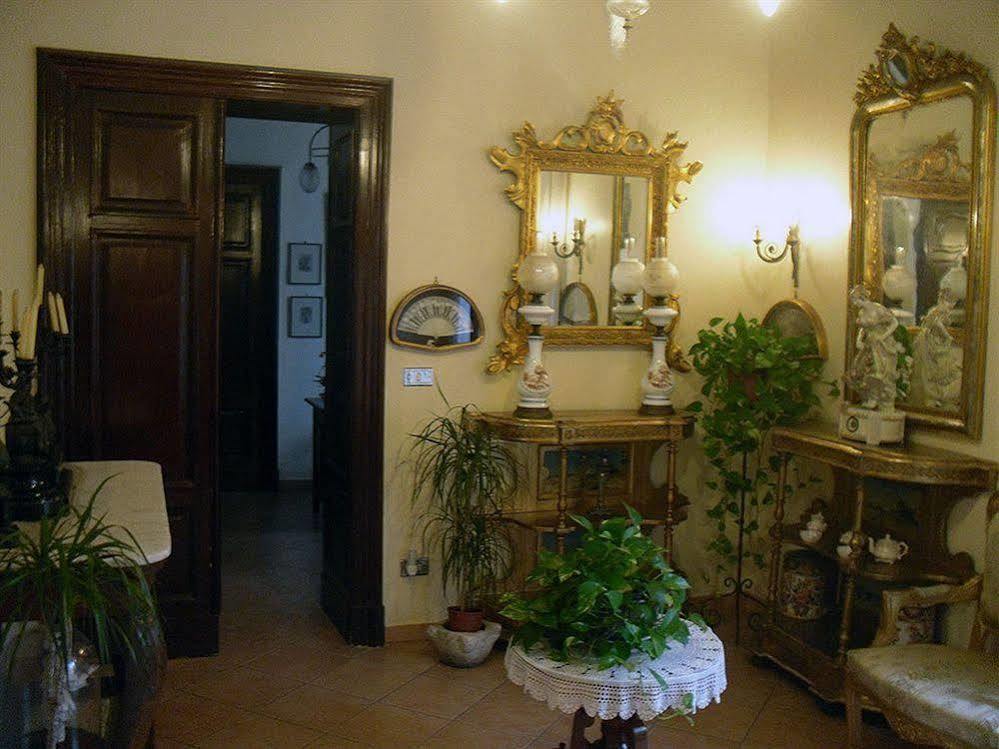 Bed And Breakfast I Vicoletti Di Napoli المظهر الخارجي الصورة