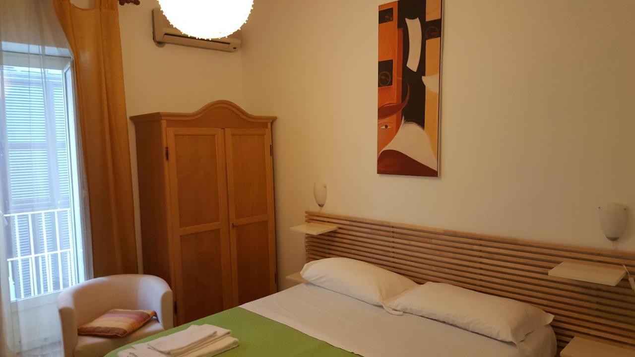 Bed And Breakfast I Vicoletti Di Napoli المظهر الخارجي الصورة